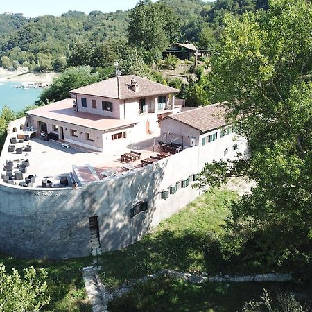 Agriturismo Incantesimo Del Lago Salto Varco Sabino المظهر الخارجي الصورة