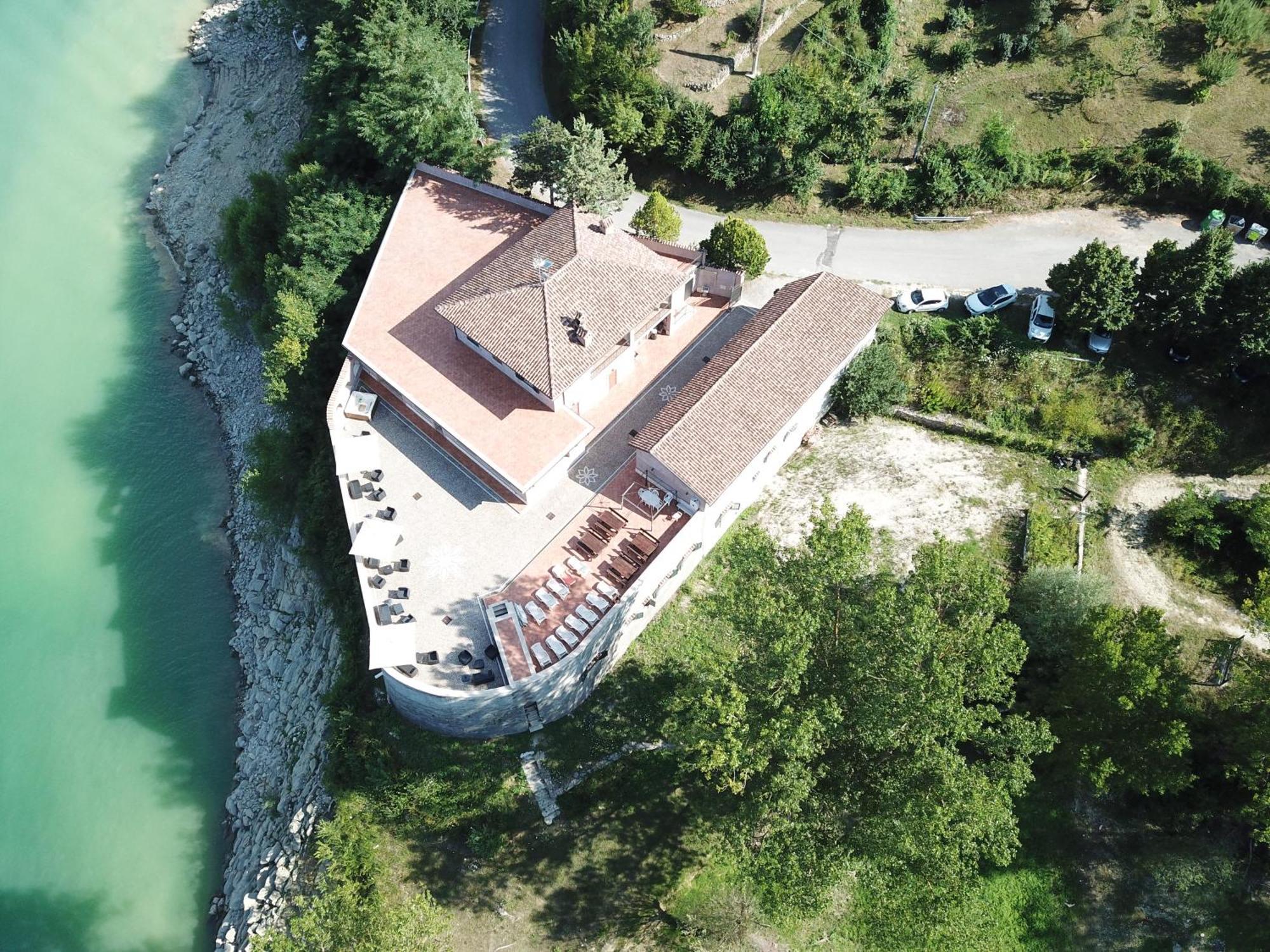 Agriturismo Incantesimo Del Lago Salto Varco Sabino المظهر الخارجي الصورة